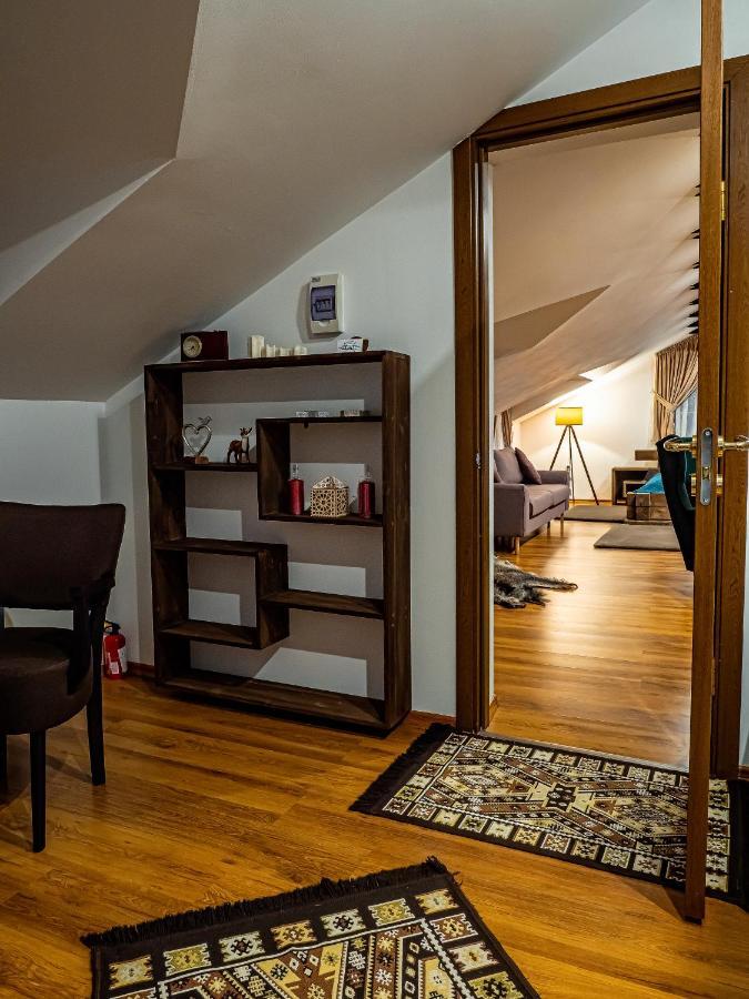 Hotel Casa Delia à Câmpulung Moldovenesc Extérieur photo
